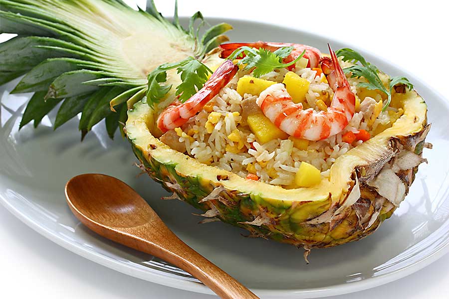 Hawaiian cuisine - pineapple fried rice