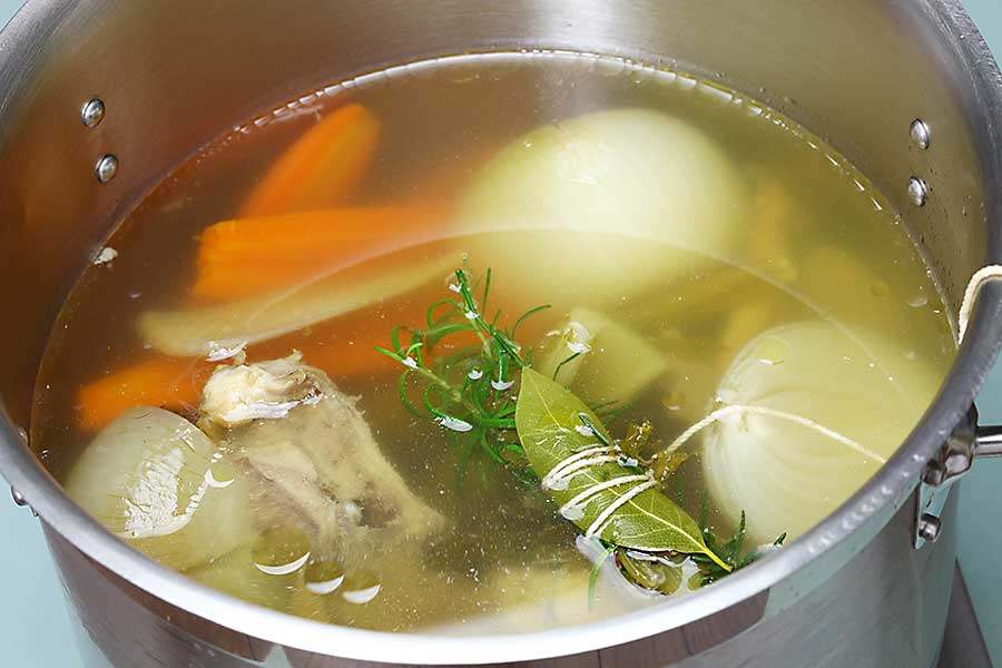 Stock cooking with bouquet garni