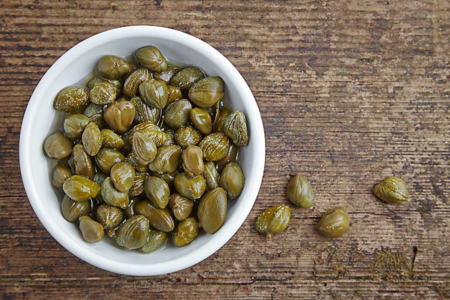 Caper, marinated capers in the bowl