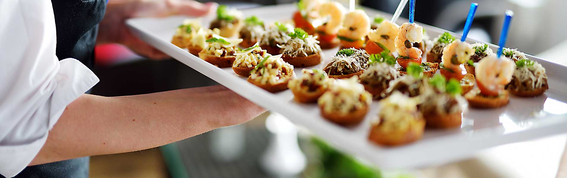 How to Choose the Best Catering Style for Your Corporate Event