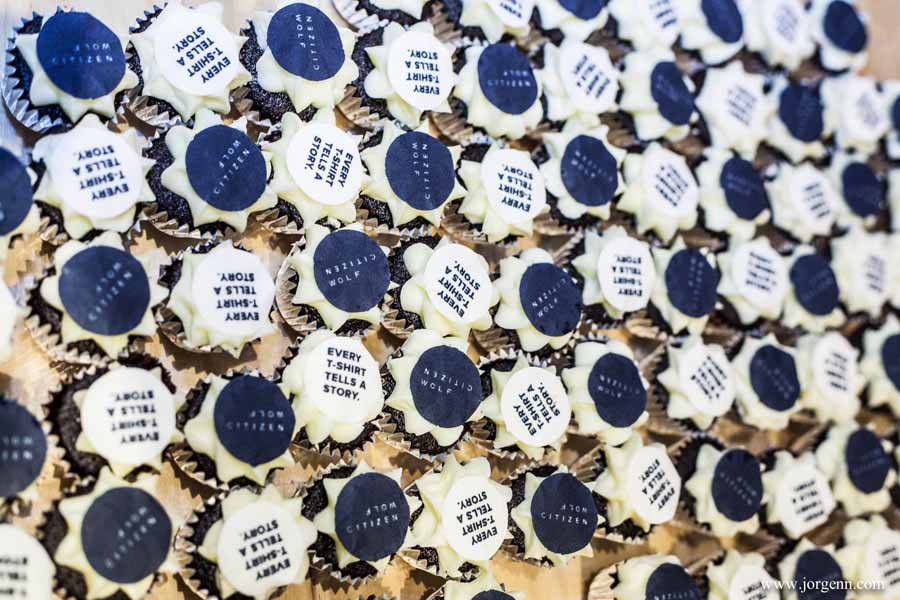 canapes-branded-cupcakes