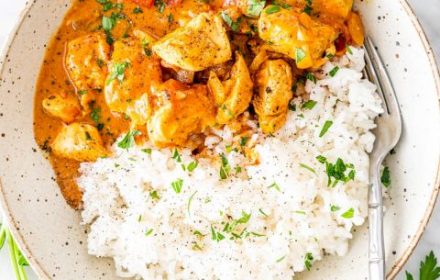 Jo Cooks coconut chicken curry with fragnant rice