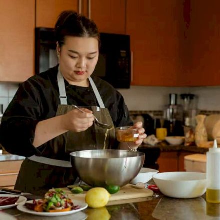 Chef Chi Nguyen cooking