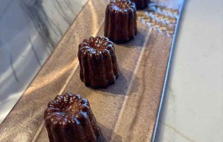 Chef William lochetto caneles de Bordeaux-